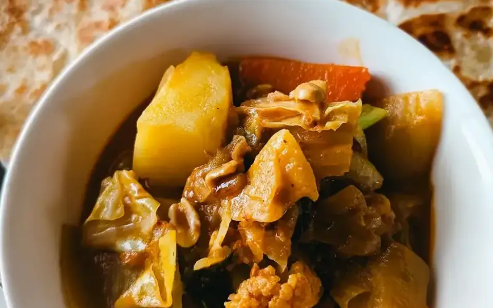 Brazilian lentils with carrots and rice