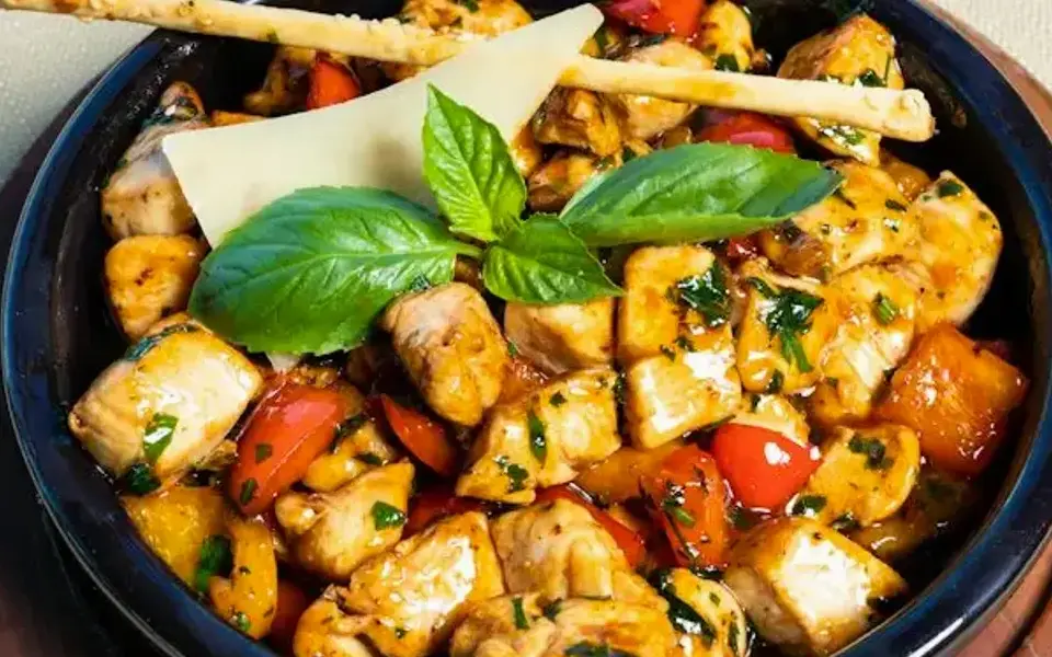 Chicken souvlaki with peppers and rice