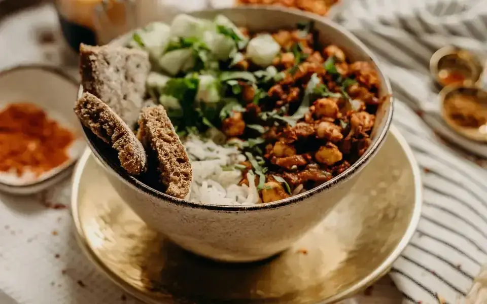 Doenjang jjigae with tofu, zucchini, and rice