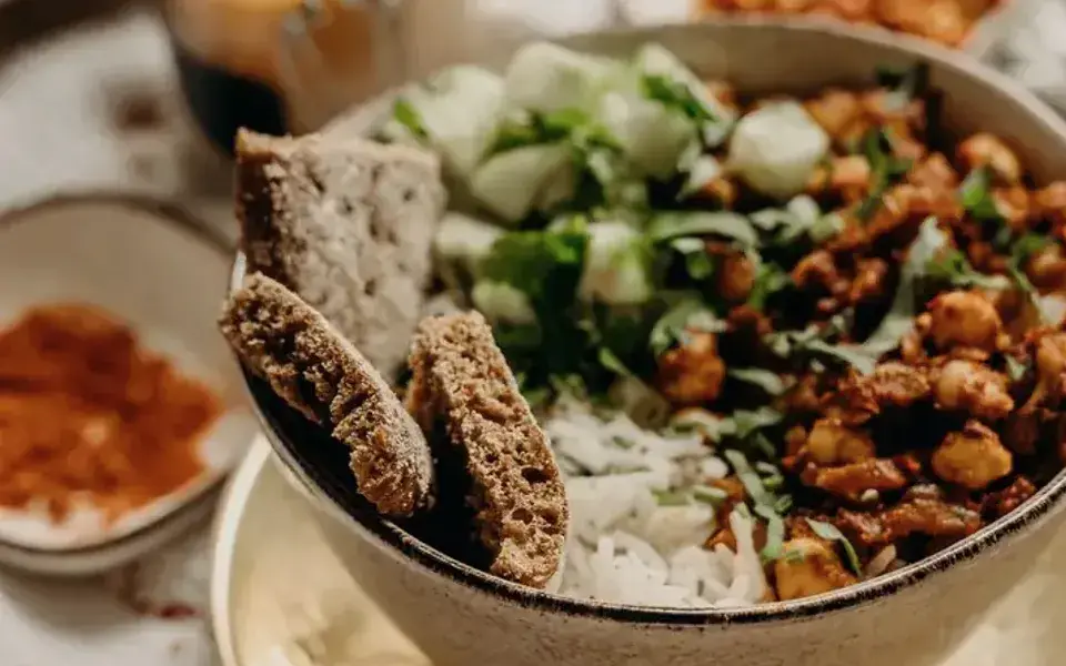 West African peas with tomatoes and rice